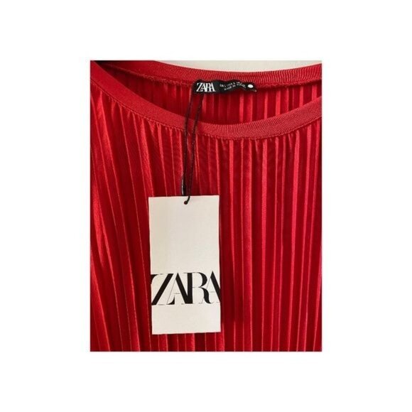 Zara Red Pleated Asymmetrical Hem Short Sleeve Dress - Picture 3 of 3